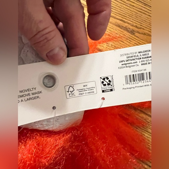 Clown Mask - Picture 11 of 12